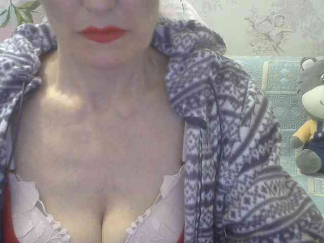 Red-Rose-777 webcam