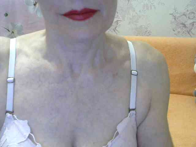 Red-Rose-777 webcam