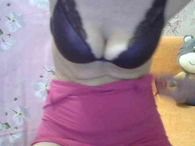 Red-Rose-777 webcam