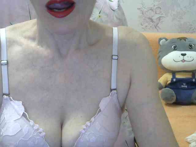 Red-Rose-777 webcam