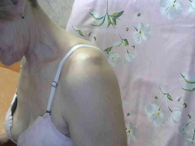 Red-Rose-777 webcam