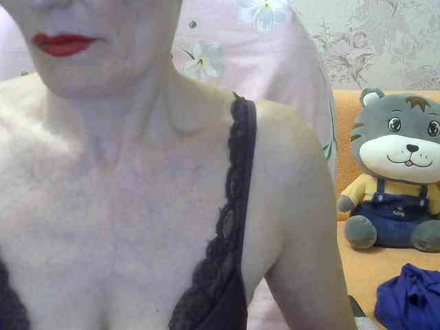 Red-Rose-777 webcam