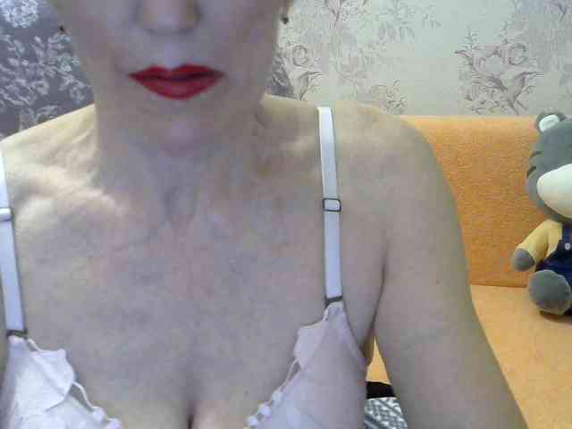 Red-Rose-777 webcam