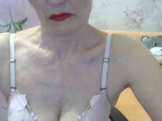 Red-Rose-777 webcam