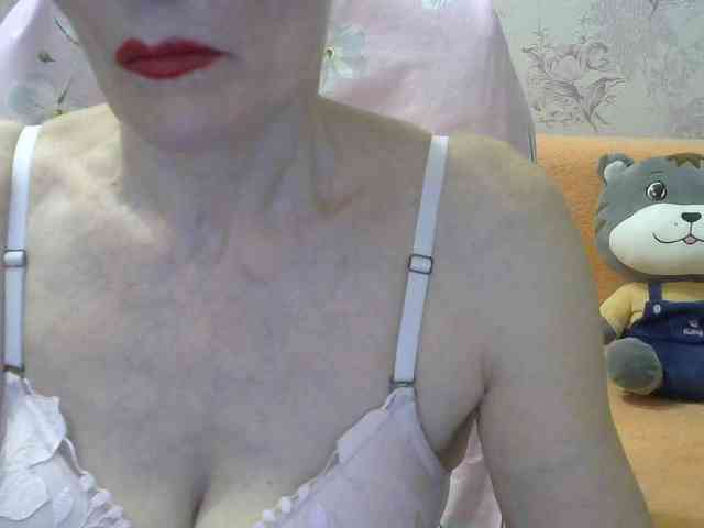 Red-Rose-777 webcam