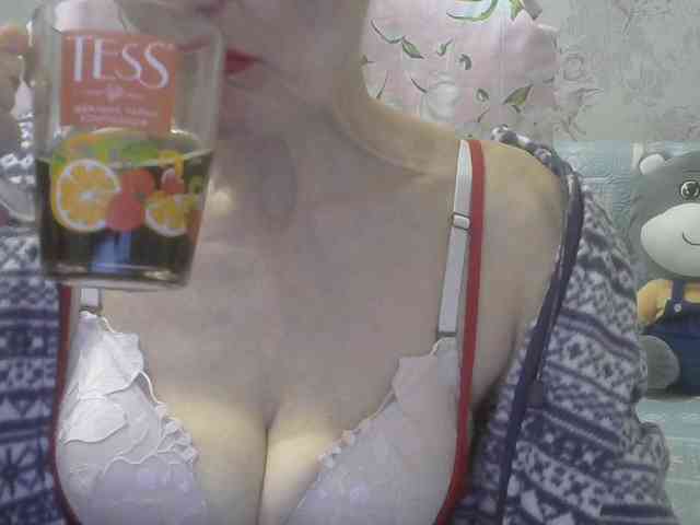 Red-Rose-777 webcam