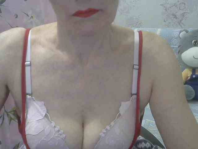 Red-Rose-777 webcam