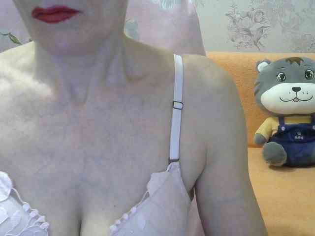 Red-Rose-777 webcam