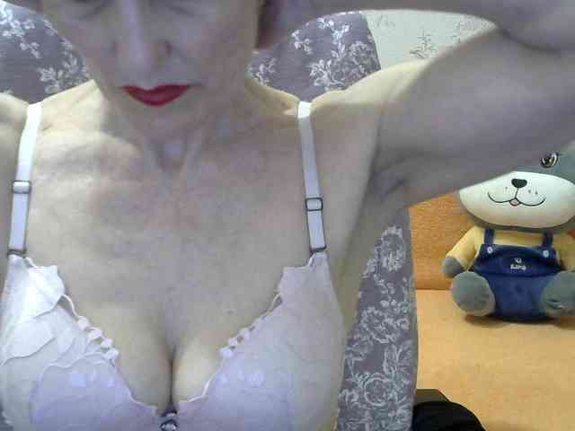 Red-Rose-777 webcam
