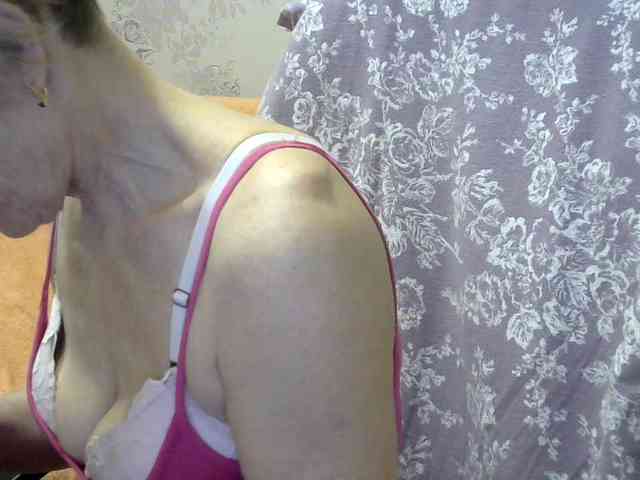 Red-Rose-777 webcam
