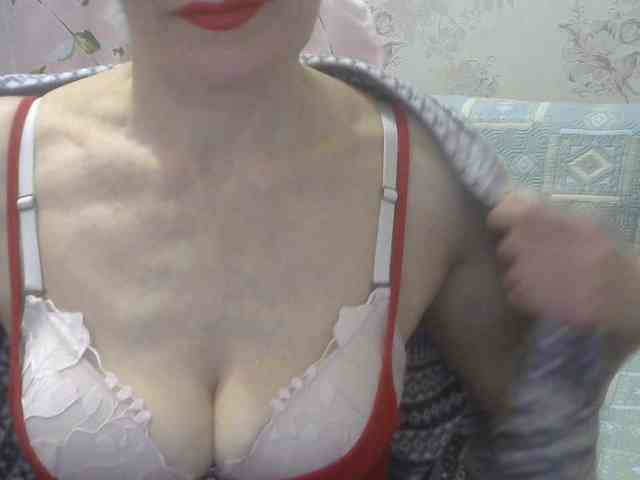 Red-Rose-777 webcam