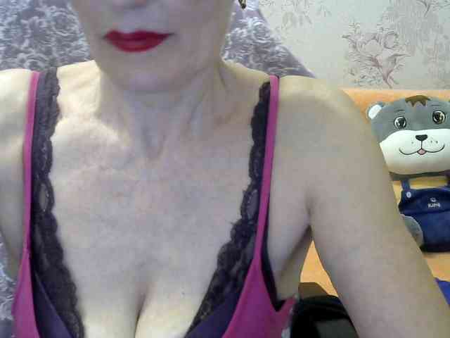 Red-Rose-777 webcam