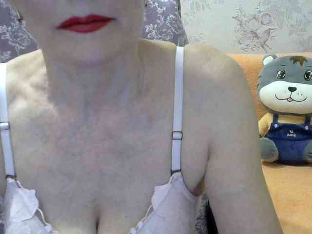 Red-Rose-777 webcam