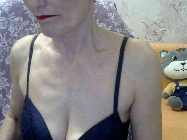 Red-Rose-777 webcam