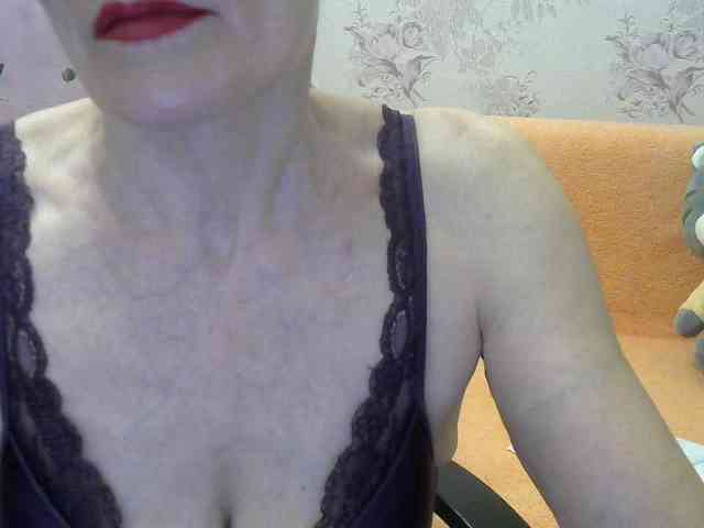 Red-Rose-777 webcam