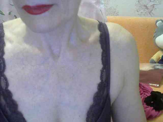 Red-Rose-777 webcam