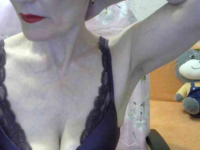 Red-Rose-777 webcam
