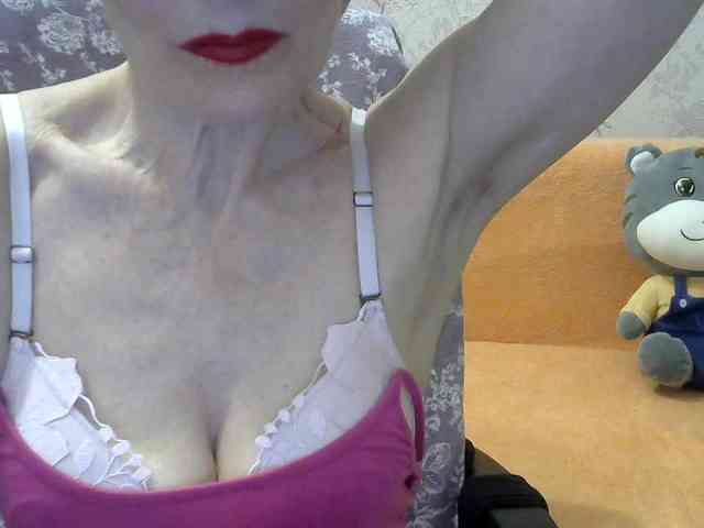 Red-Rose-777 webcam