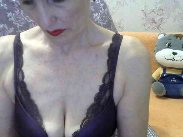 Red-Rose-777 webcam