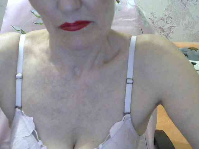 Red-Rose-777 webcam