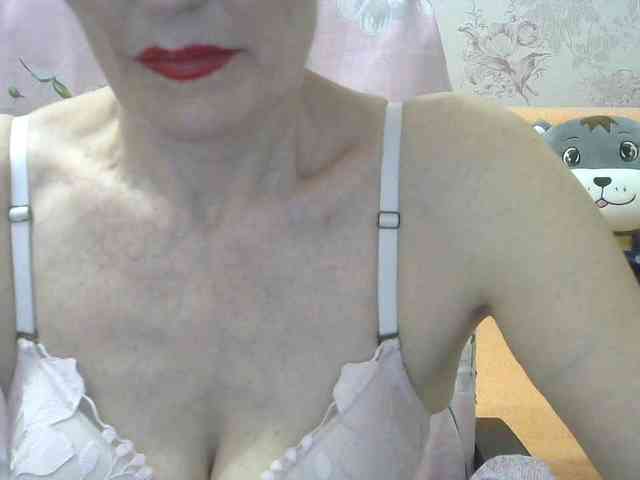 Red-Rose-777 webcam