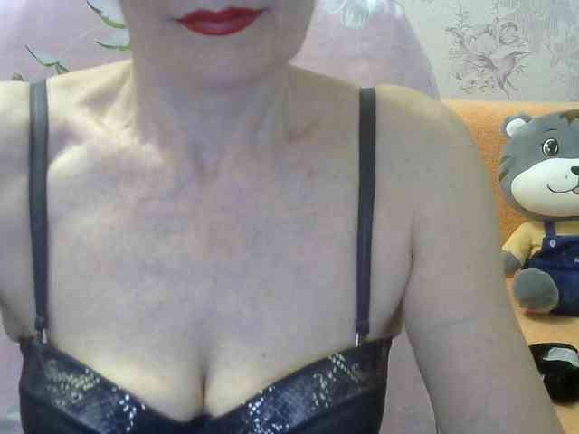 Red-Rose-777 webcam
