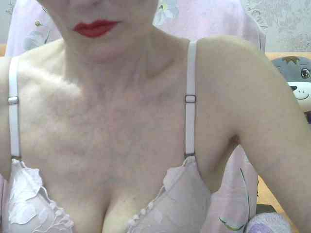 Red-Rose-777 webcam