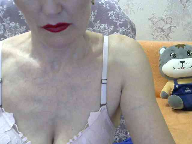 Red-Rose-777 webcam