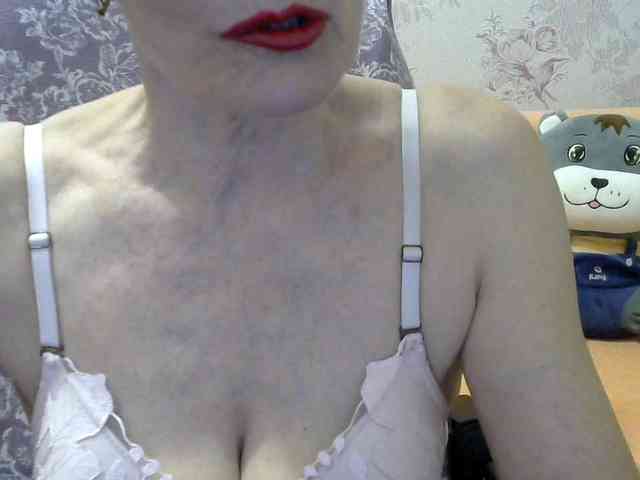 Red-Rose-777 webcam