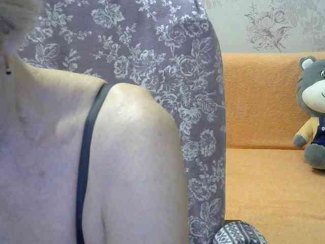 Red-Rose-777 webcam