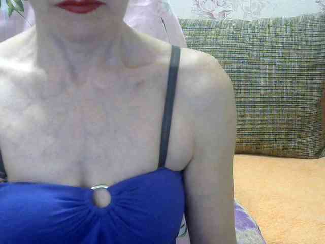 Red-Rose-777 webcam