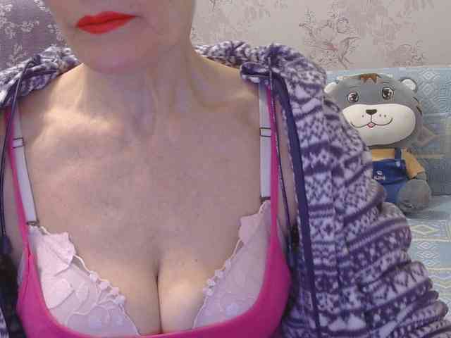 Red-Rose-777 webcam