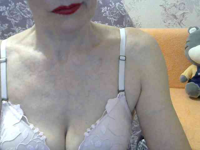 Red-Rose-777 webcam