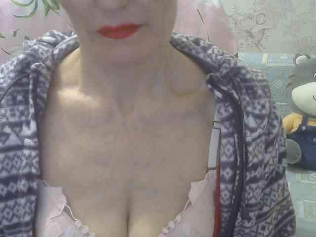 Red-Rose-777 webcam