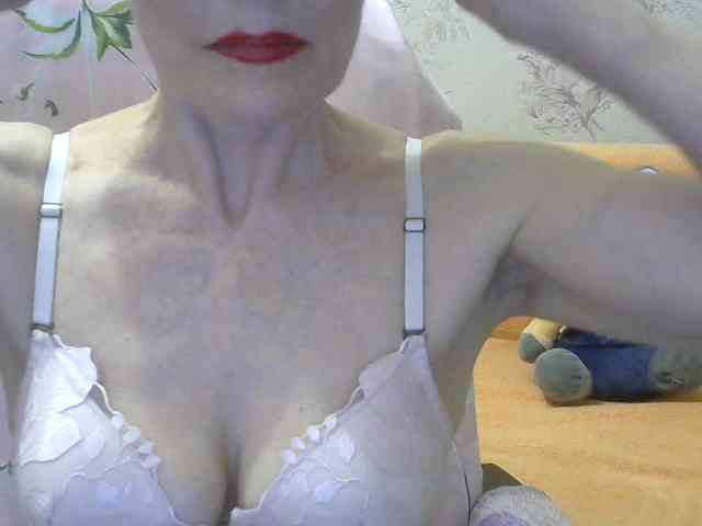 Red-Rose-777 webcam