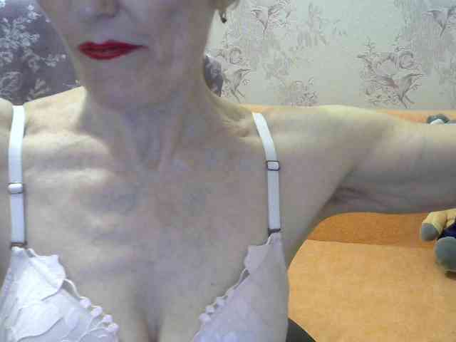 Red-Rose-777 webcam