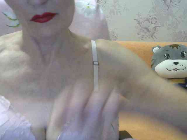 Red-Rose-777 webcam