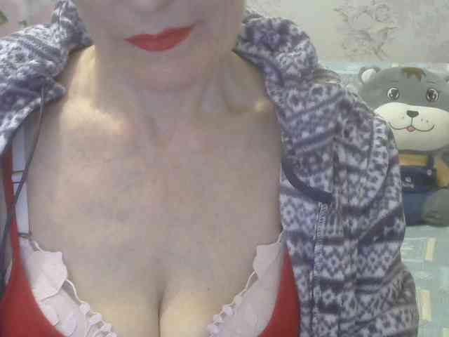 Red-Rose-777 webcam
