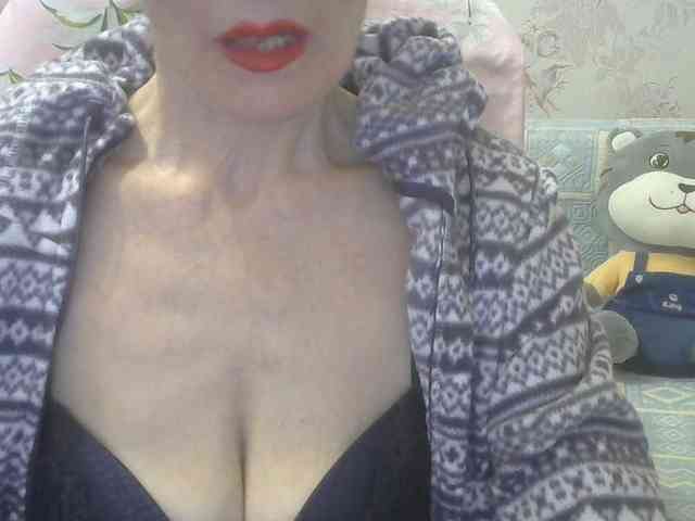 Red-Rose-777 webcam
