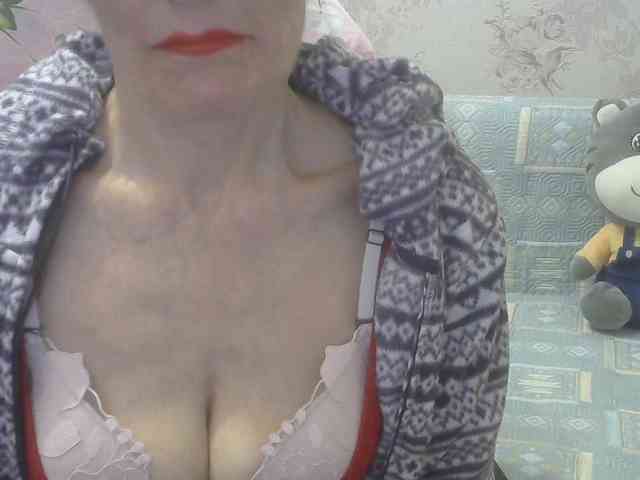 Red-Rose-777 webcam