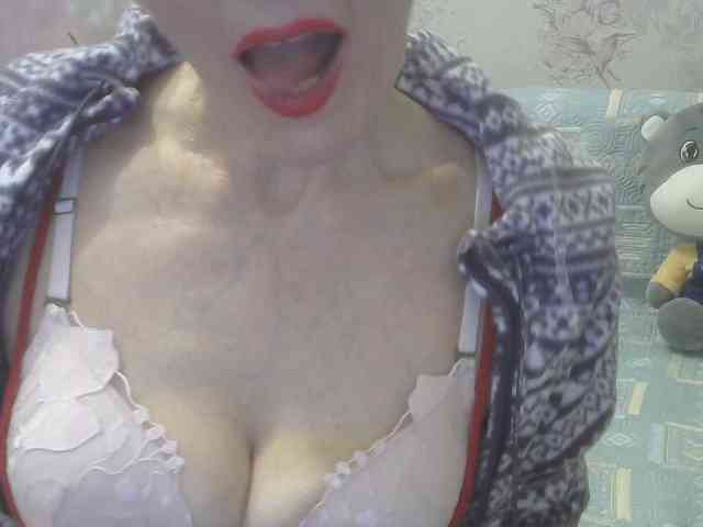 Red-Rose-777 webcam