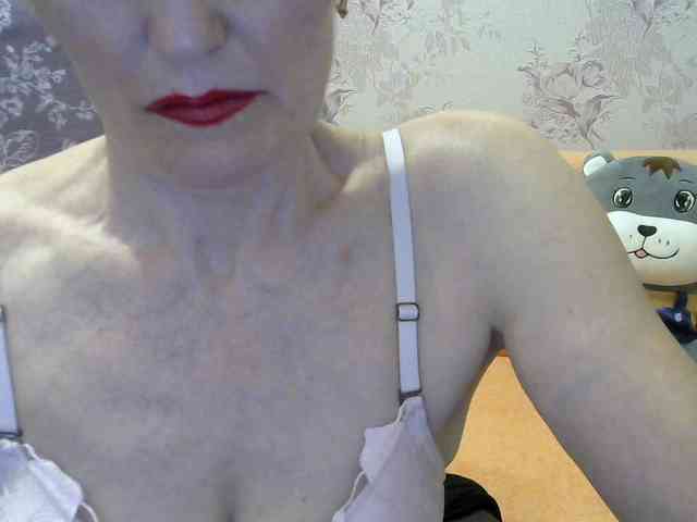 Red-Rose-777 webcam