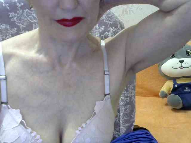 Red-Rose-777 webcam