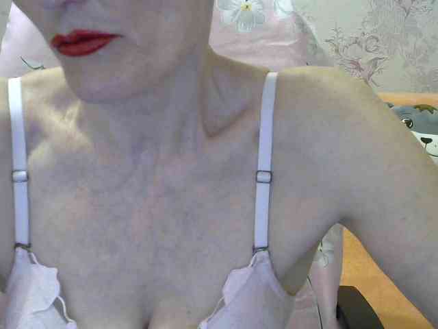 Red-Rose-777 webcam