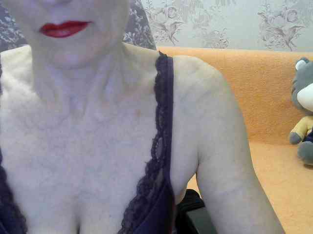 Red-Rose-777 webcam