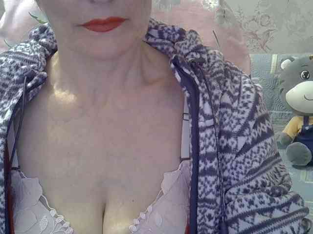 Red-Rose-777 webcam