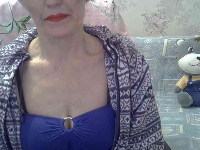 Red-Rose-777 webcam