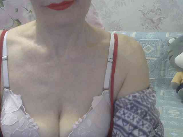 Red-Rose-777 webcam