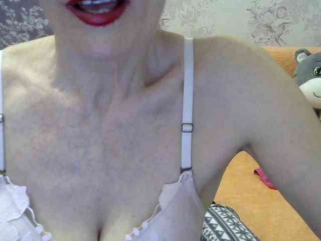 Red-Rose-777 webcam