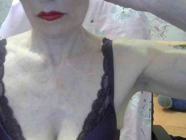 Red-Rose-777 webcam